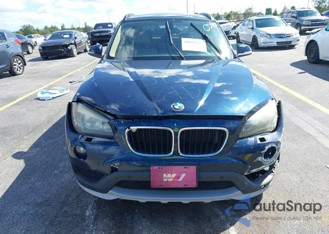 2015 BMW X1 xDrive28I из США, поврежденный, VIN WBAVL1C57FVY30820